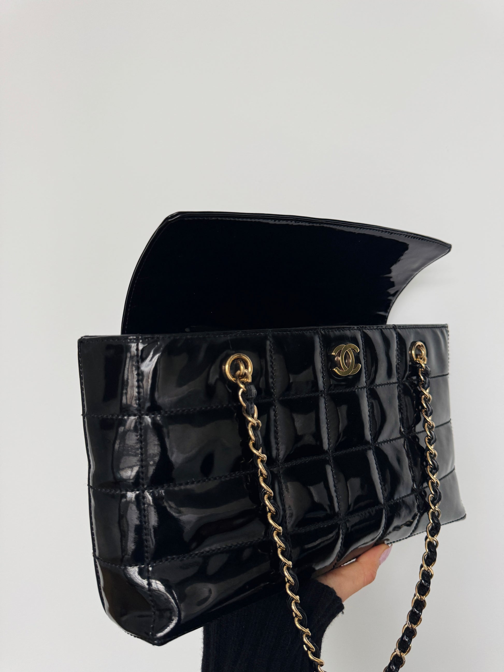 CHANEL Chocolate Bar Black Patent Quilted Leather Bag